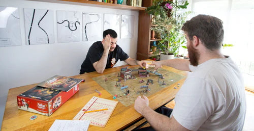 Modiphius Entertainment - Fallout: Factions - Nuka World Starter Set